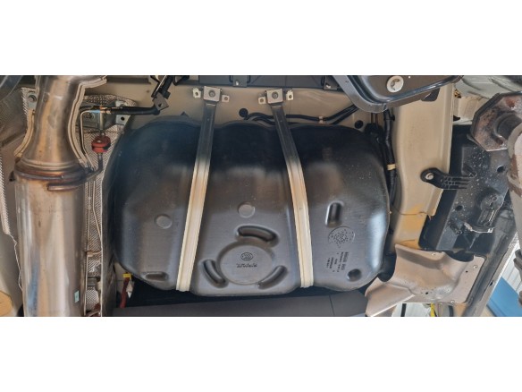 Stalowa Osłona zbiornika paliwa Citroen Jumper