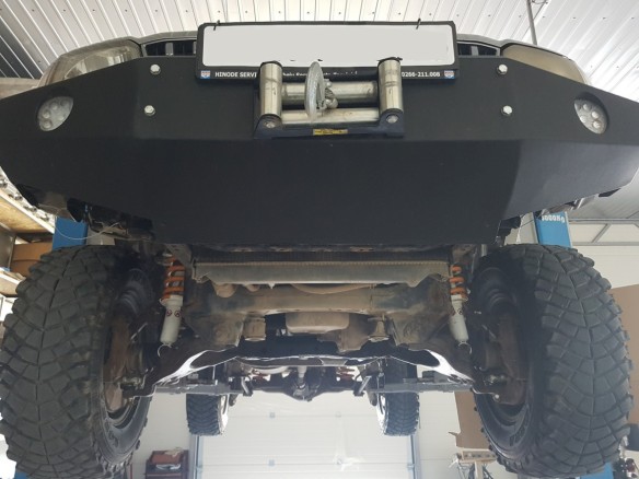 Stalowa Osłona pod silnik Toyota Land Cruiser J90 / J95